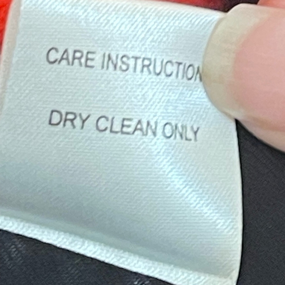 600 West Wool Red and Black Coat. Women size medium - Picture 7 of 8